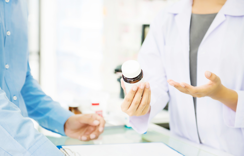 株式会社ケアーズ 千里丘駅前ケアーズ薬局のパート 薬剤師 調剤併設ドラッグストア求人イメージ